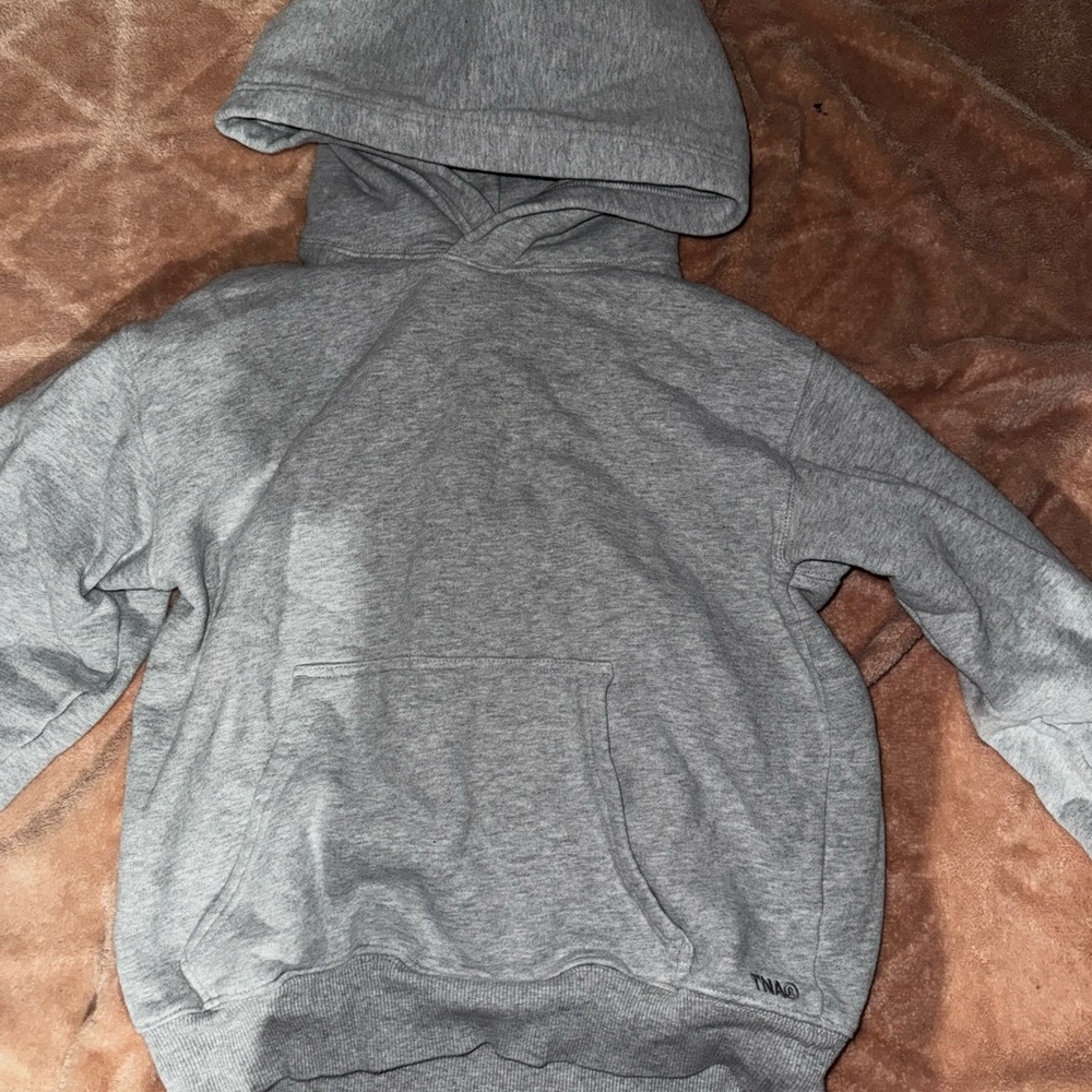 Aritzia TNA women’s hoodie
